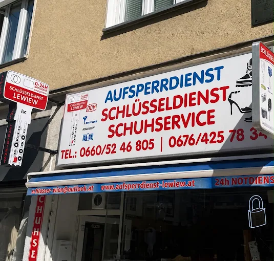 Außenansicht des Geschäfts von Schlüsseldienst Lewiew in der Neulerchenfelder Straße 26